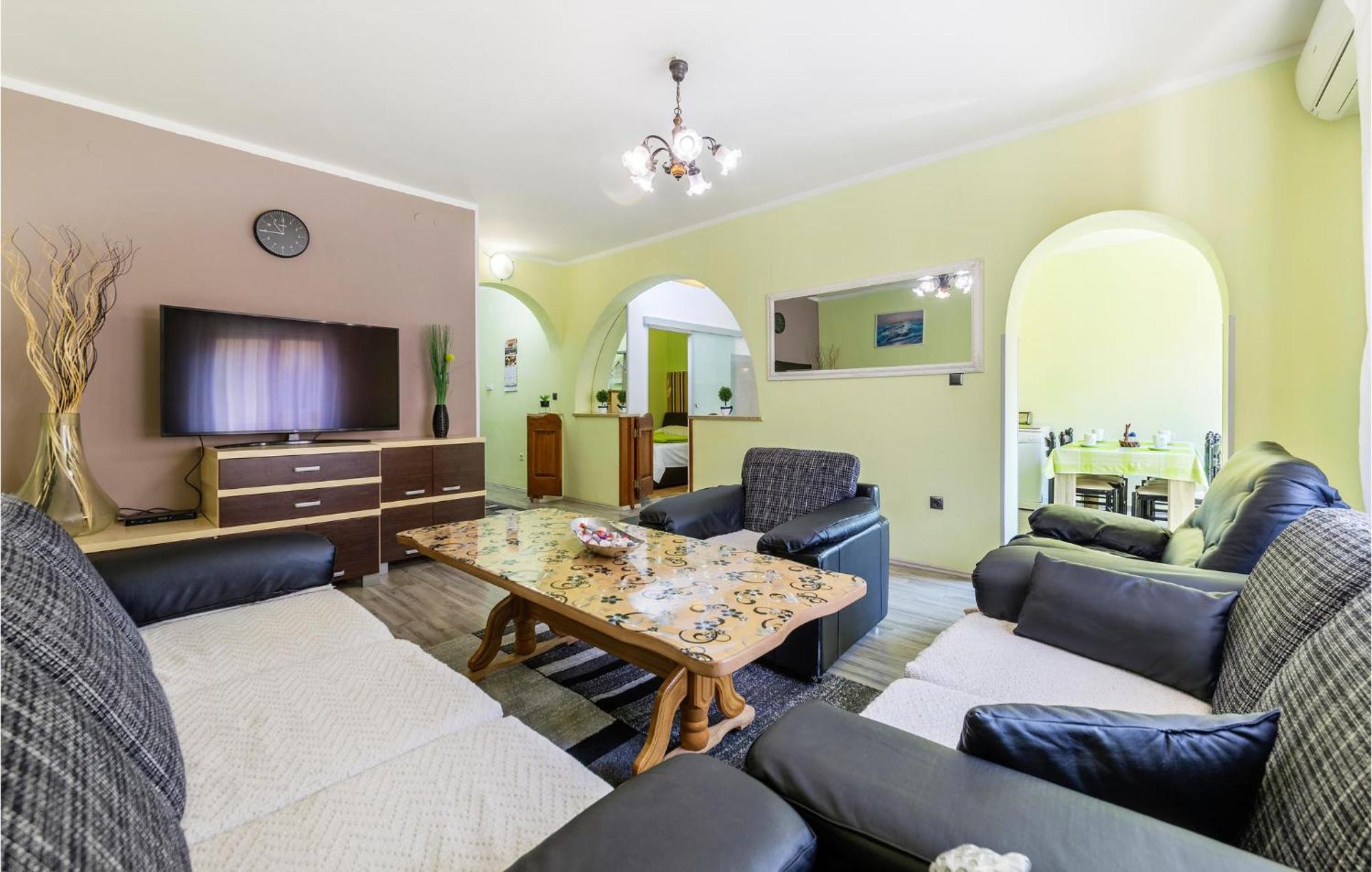 Stunning Apartment In Pula With Wifi Eksteriør billede